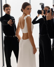 Lade das Bild in den Galerie-Viewer, Rosa Clara Couture - Kollektion 2027 - Modell Sixto
