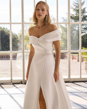 Lade das Bild in den Galerie-Viewer, Luna Novias - Kollektion 2027 - Modell Forbia
