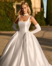 Lade das Bild in den Galerie-Viewer, Luna Novias - Kollektion 2027 - Modell Freda
