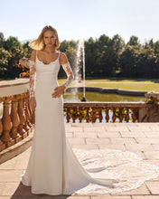 Lade das Bild in den Galerie-Viewer, Luna Novias - Kollektion 2027 - Modell Fauna
