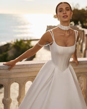 Lade das Bild in den Galerie-Viewer, Luna Novias - Kollektion 2027 - Modell Florida
