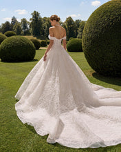 Lade das Bild in den Galerie-Viewer, Luna Novias - Kollektion 2027 - Modell Hiedra
